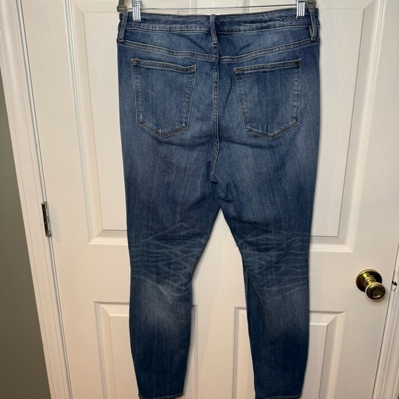 Vigoss Blue Skinny Strech Jeans with Distressed Details Size 16 GUC - Picture 5 of 7